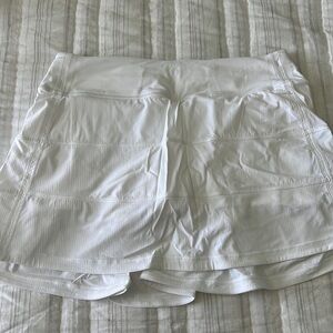 Lululemon Skirt | Size: 6 | Color: White | This skirt looks so beautiful on